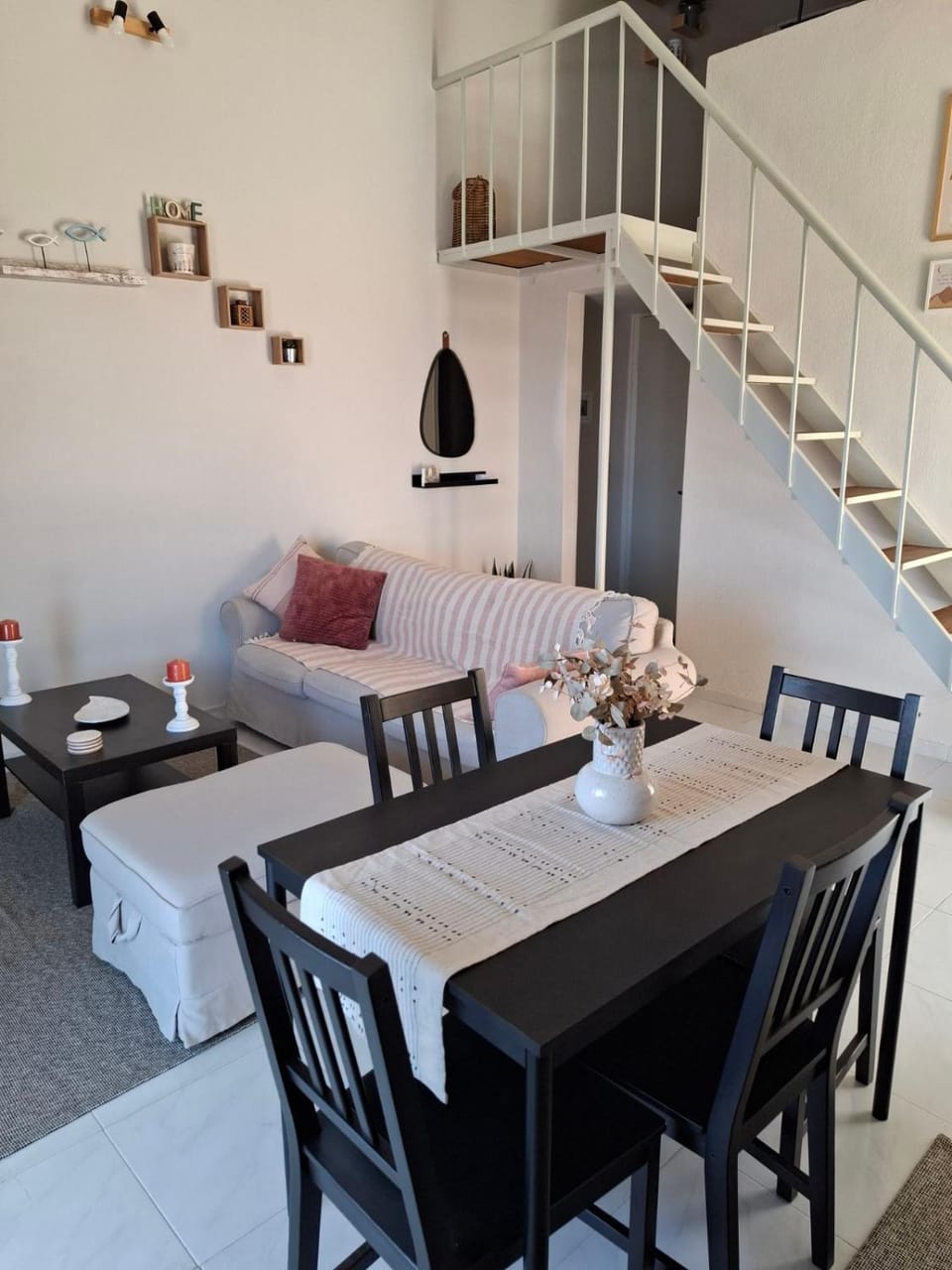 Living room, Dining area