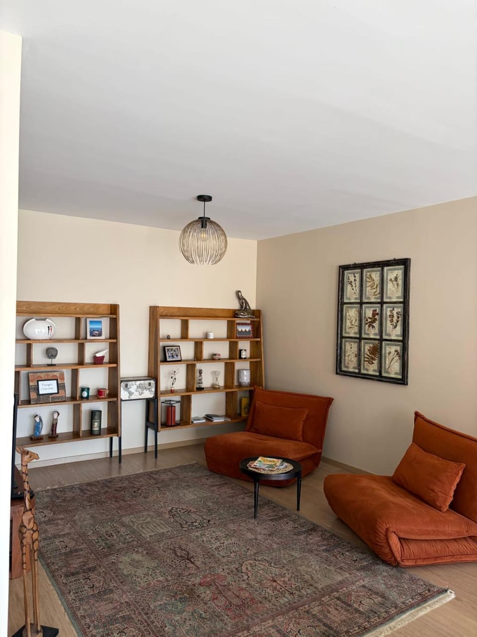 Stylish Apartment - 5 Min Walk to Center Apartment in L'Isle-sur-la-Sorgue