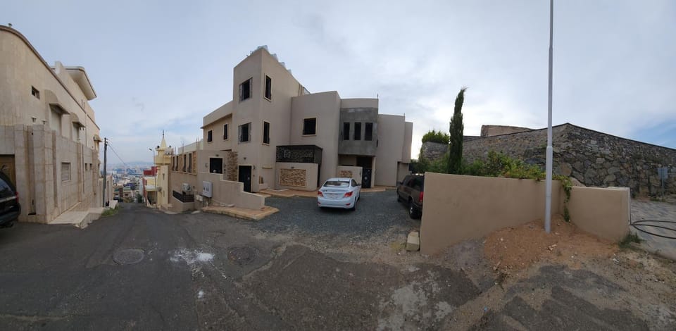 شقة خاصة غرفتي نوم صالةطعام غرفة معيشة حمام Private independent apartment Apartment in Saudi Arabia