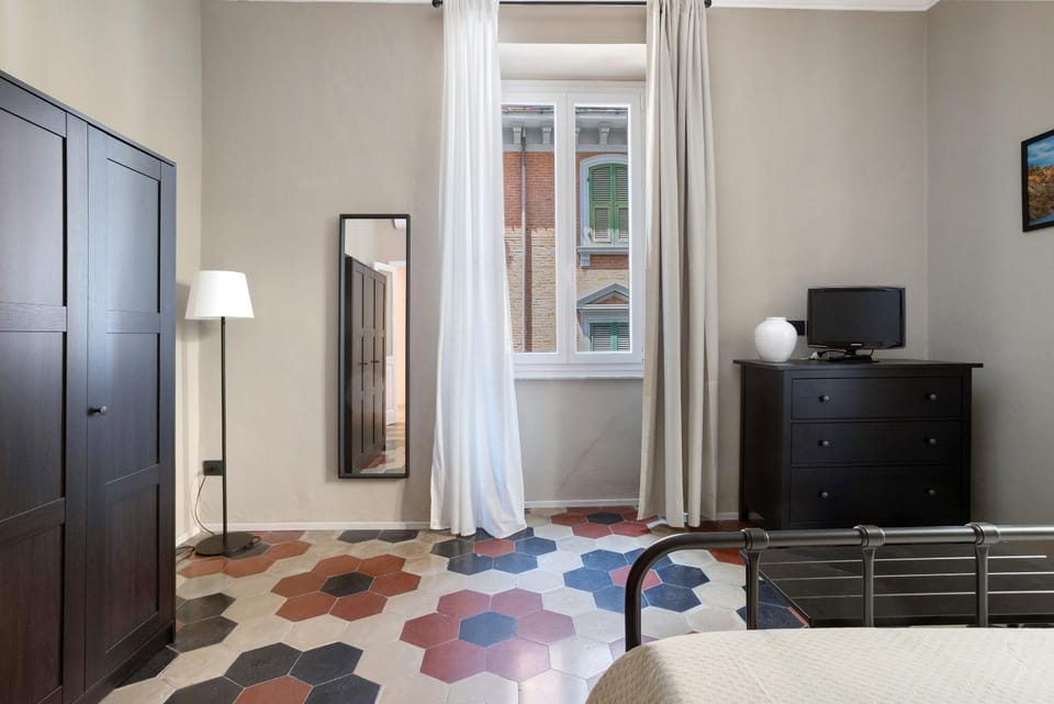 Living room, Bedroom