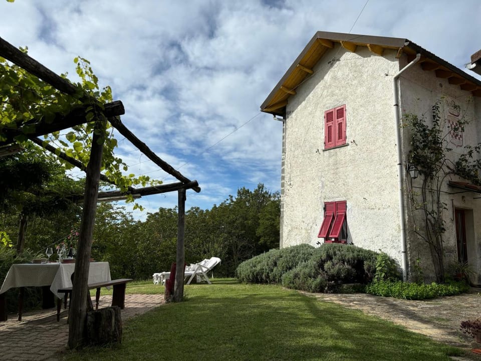Cremolino - Casa Boccaccia 115 Country House House in Liguria