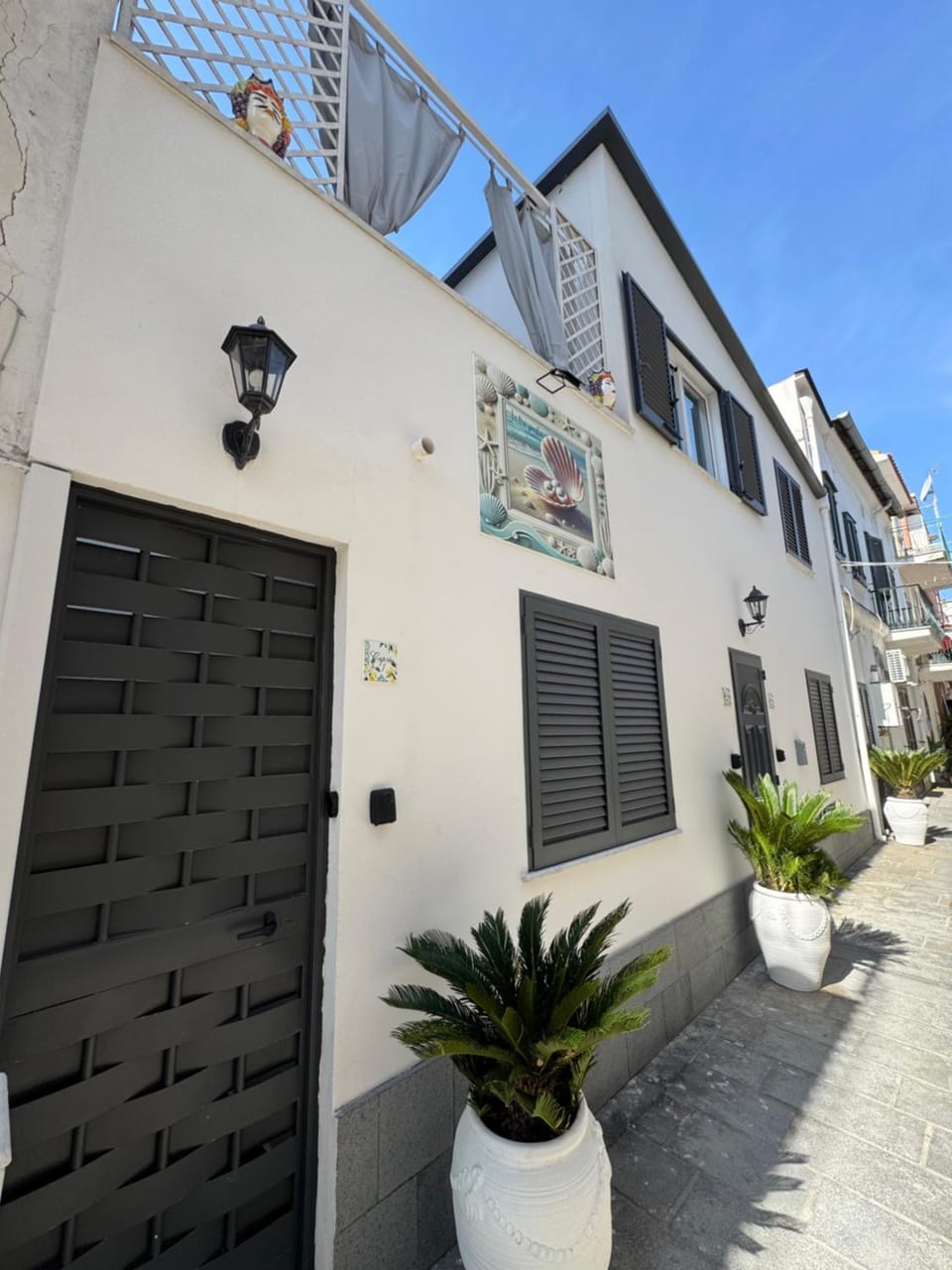 Property building, Street view