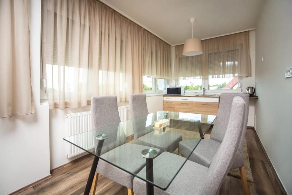 Villa Sole Apartman Balatonboglár Apartment hotel in Hungary
