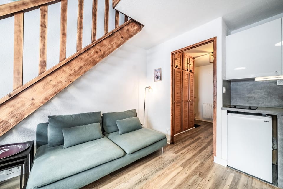 Property building, Living room