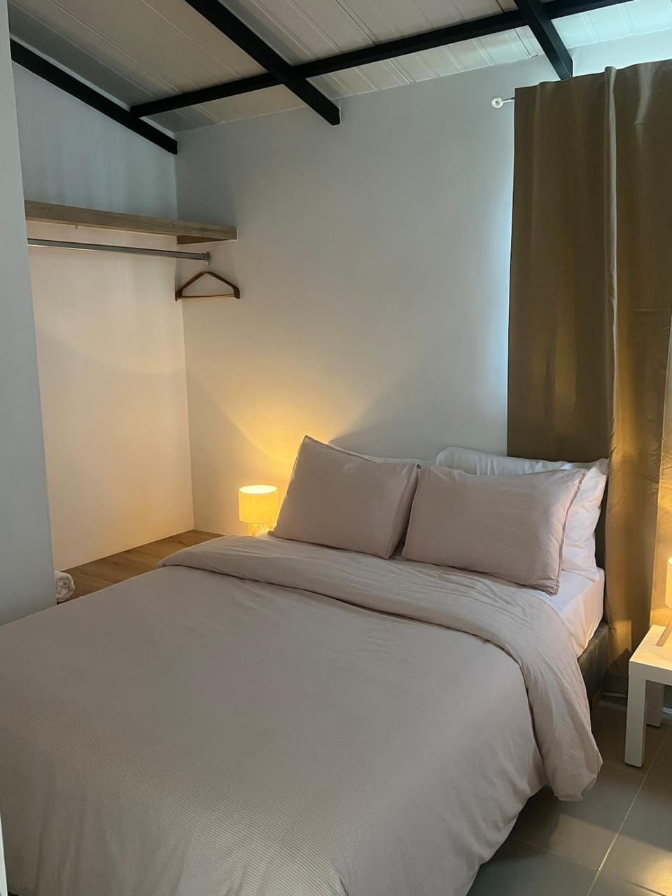 Un apartamento cálido y céntrico rodeado de jardines Apartment in Guatapé