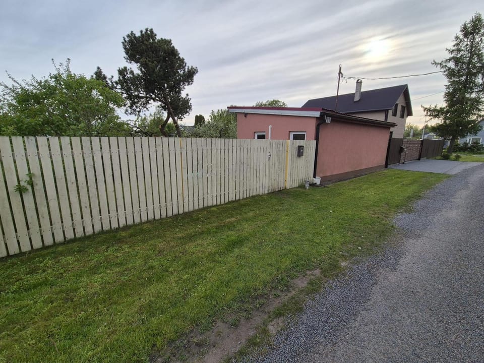 Property building, Street view