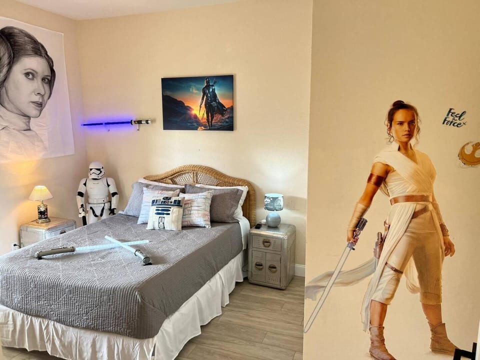 Star Wars 3 Bedroom Near Disney Gated Resort Apartment in Four Corners