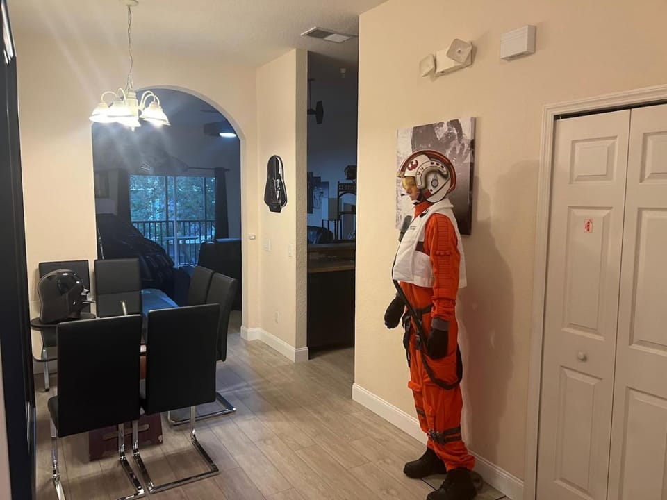 Star Wars 3 Bedroom Near Disney Gated Resort Apartment in Four Corners