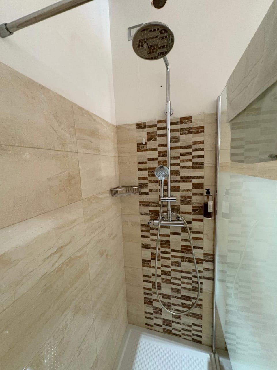 House Sun Garden Bed and Breakfast in Civitavecchia