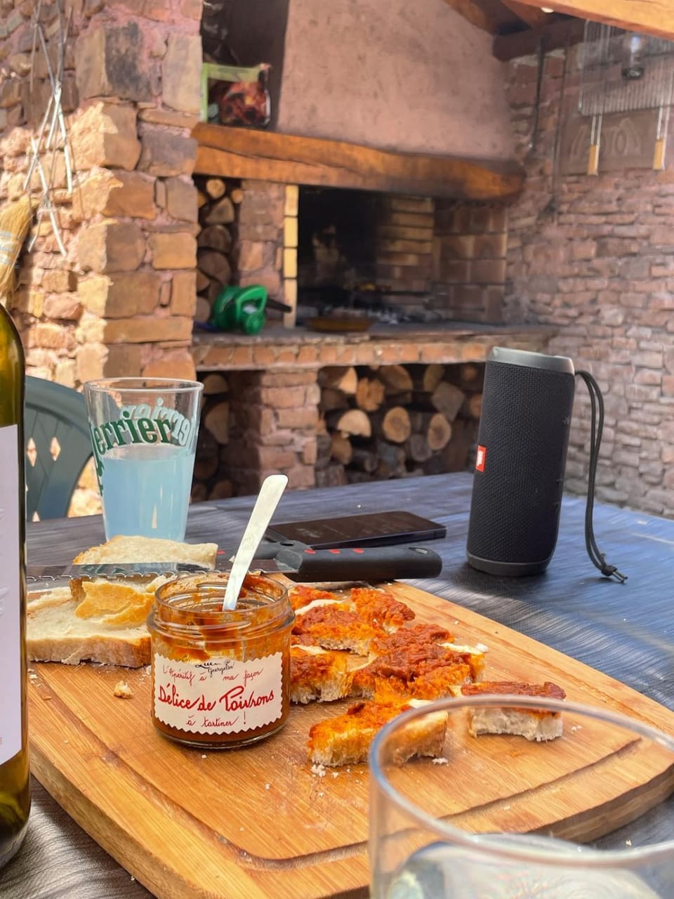 Patio, BBQ facilities, Balcony/Terrace, Dining area, Food, Mountain view, Lunch, Drinks, sunbed