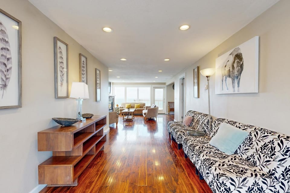 The Whale -Main House in Lincoln City