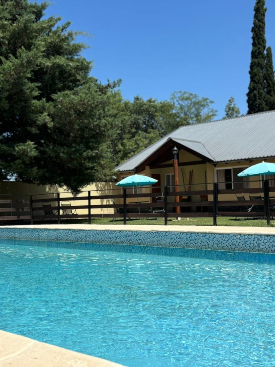 Day, Swimming pool