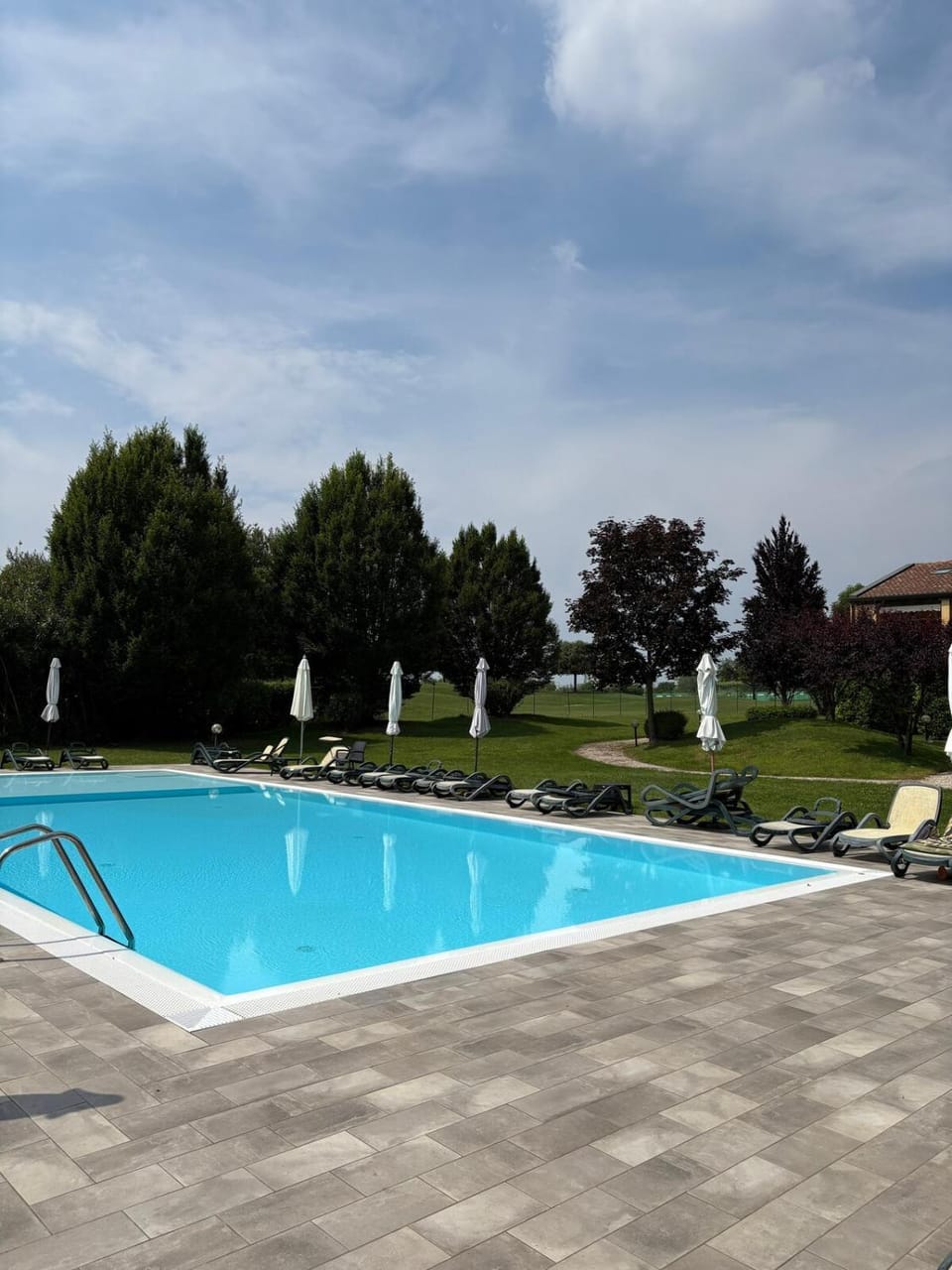 Day, Garden, Garden view, Pool view, Swimming pool, sunbed