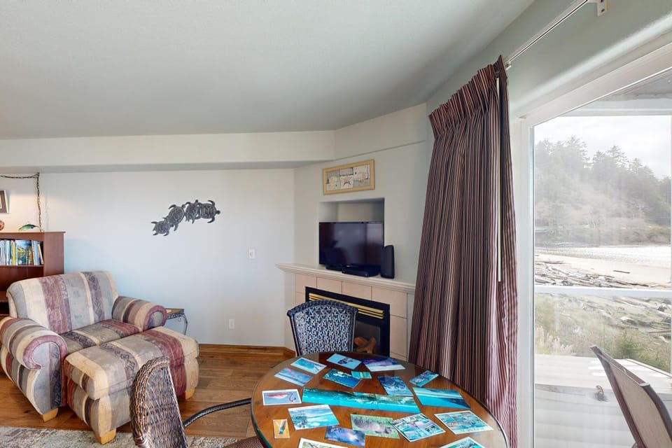 Hawk Landing House in Lincoln City