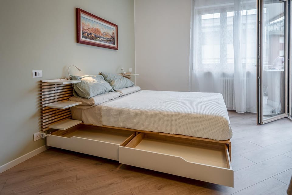 Bed, Balcony/Terrace, Photo of the whole room, Bedroom, locker