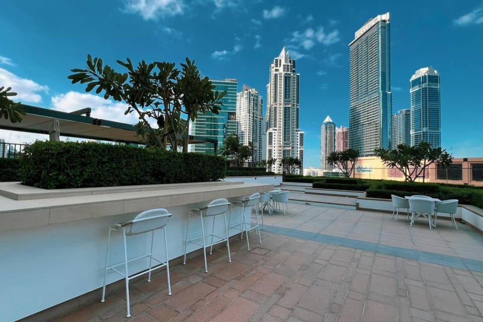 Mahogany 11 - 2BR 10 Guests - Walk to Burj Khalif Apartment in Dubai
