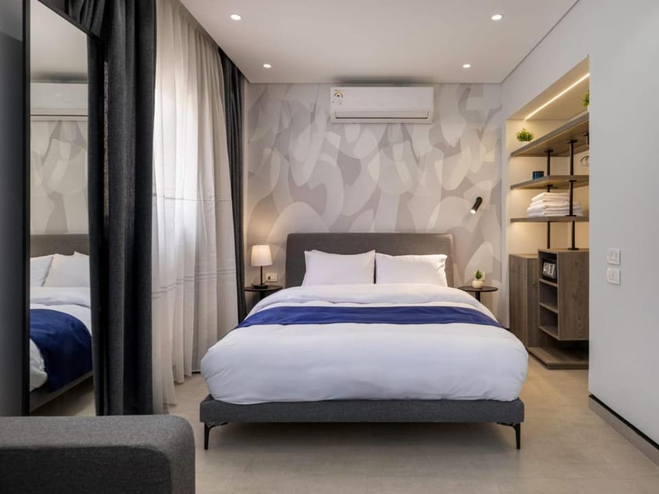 Bed, Photo of the whole room, Bedroom, wardrobe