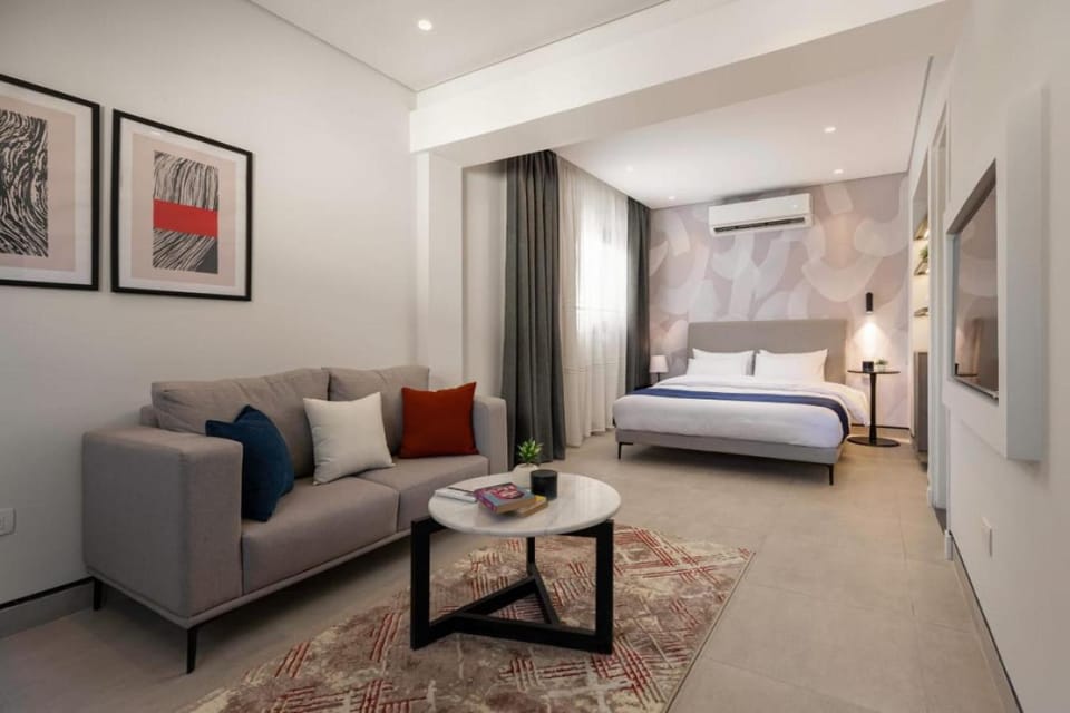 Bed, Seating area, Bedroom