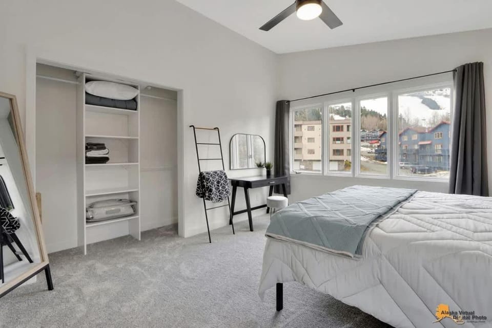 Alyeska Slope-Side Sanctuary Apartment in Anchorage