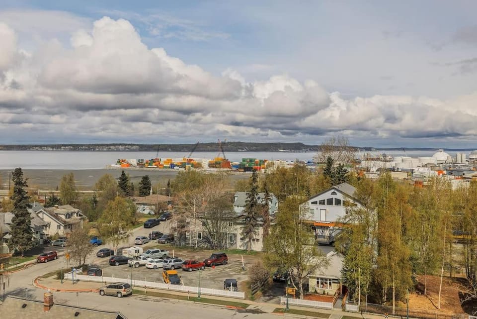 Downtown Condo Epic Views Apartment in Anchorage