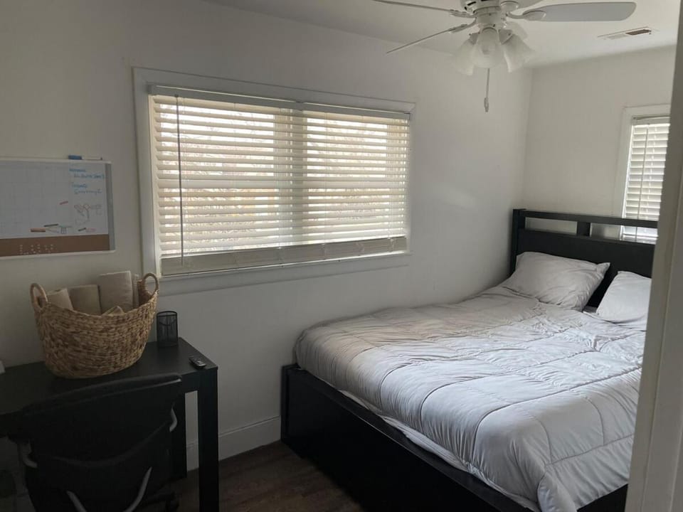 Lovely 2 Bed Room Apartment, all to yourself Apartment in Merrillville