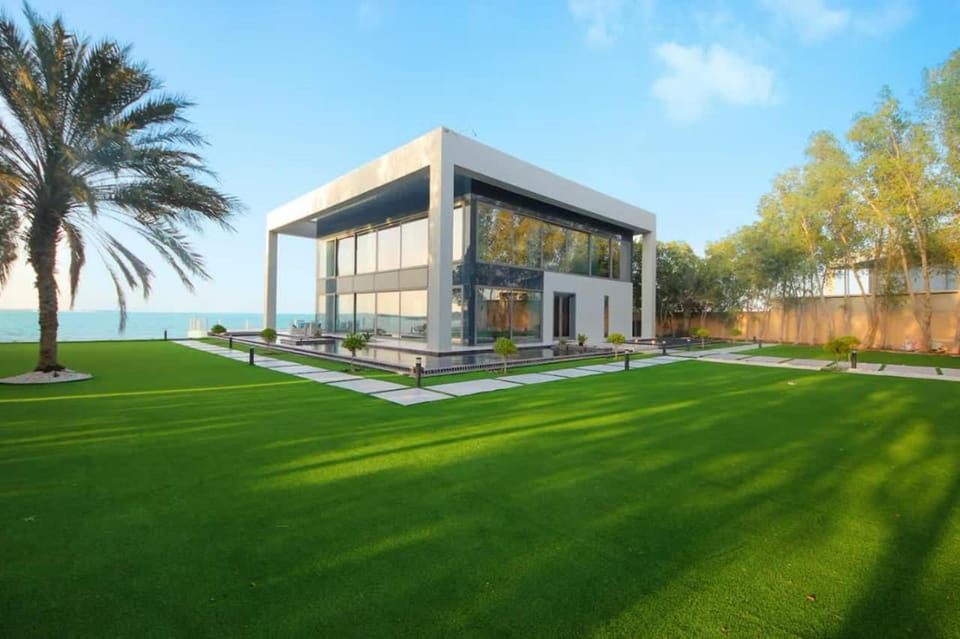 Nurai Islands Overwater Paradise Luxury Retreat Apartment in Abu Dhabi