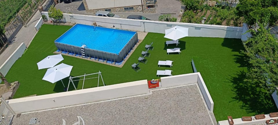 Pool view, Swimming pool, sunbed