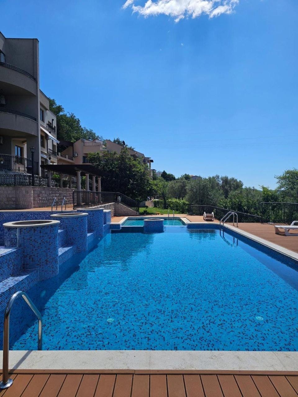 Swimming pool, Swimming pool