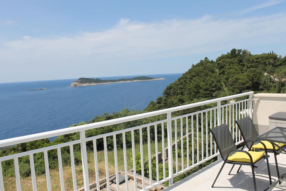 Natural landscape, View (from property/room), Balcony/Terrace, Sea view