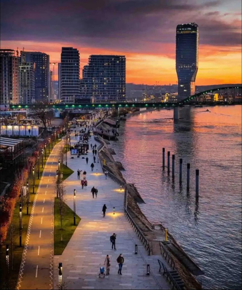 Belgrade Waterfront - Steps to Galerija Shopping Mall Apartment in Belgrade