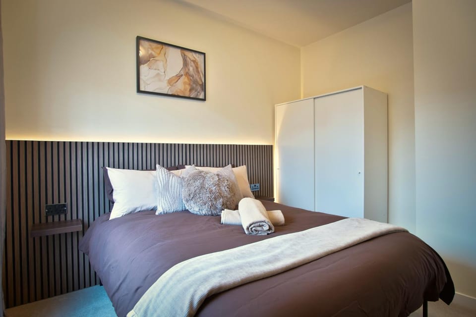 ORION - Luxury 4 bedroom city centre townhouse House in Leicester