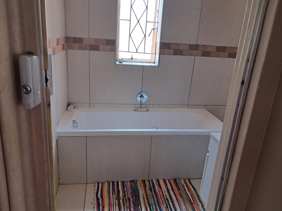 Hideaway Bed and Breakfast in Roodepoort