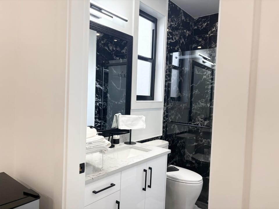 Toilet, Bathroom