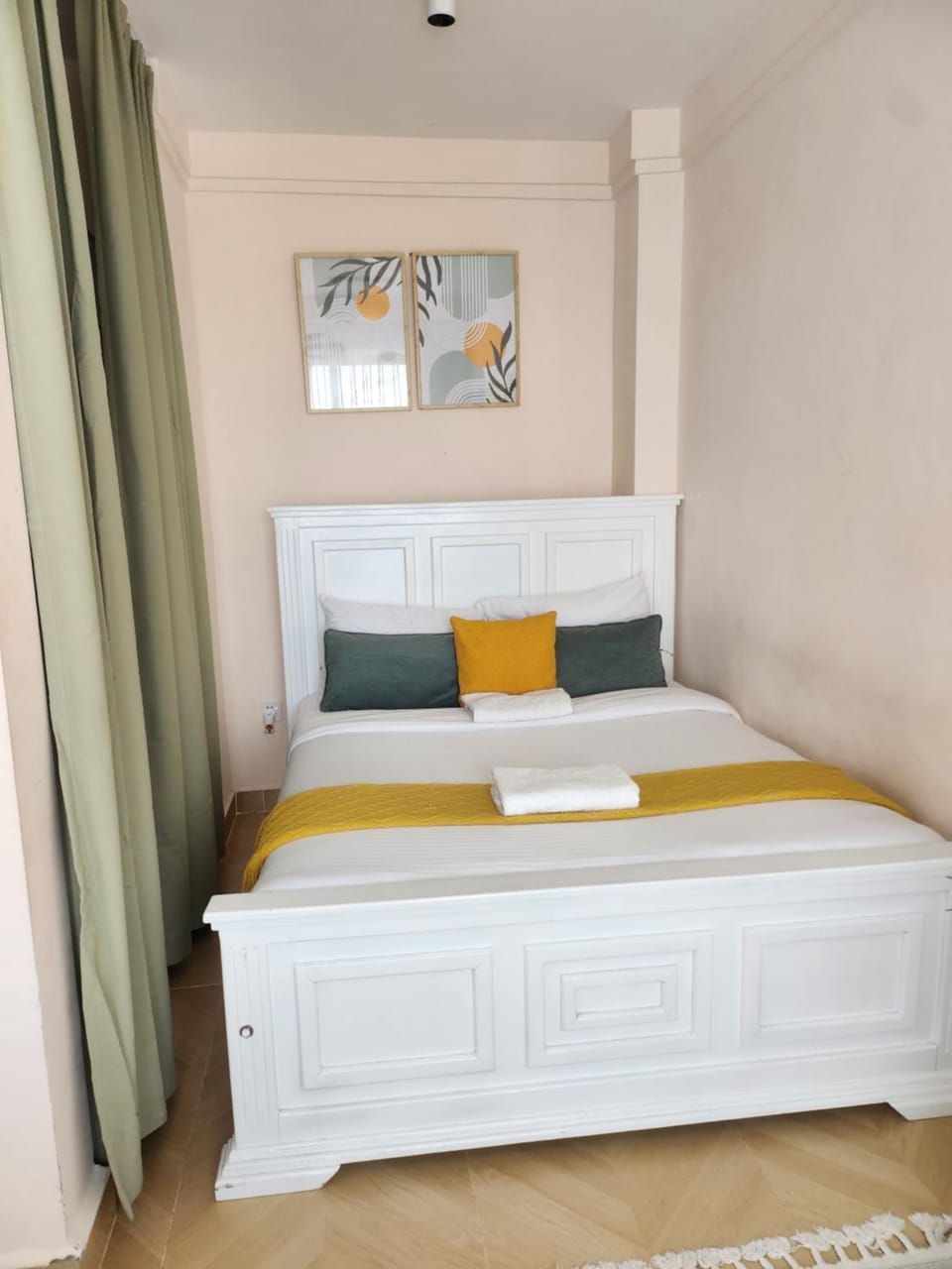 Uzuri Cozy Studio Near JKIA with a Balcony, Gym and Swimming pool Apartment in Nairobi