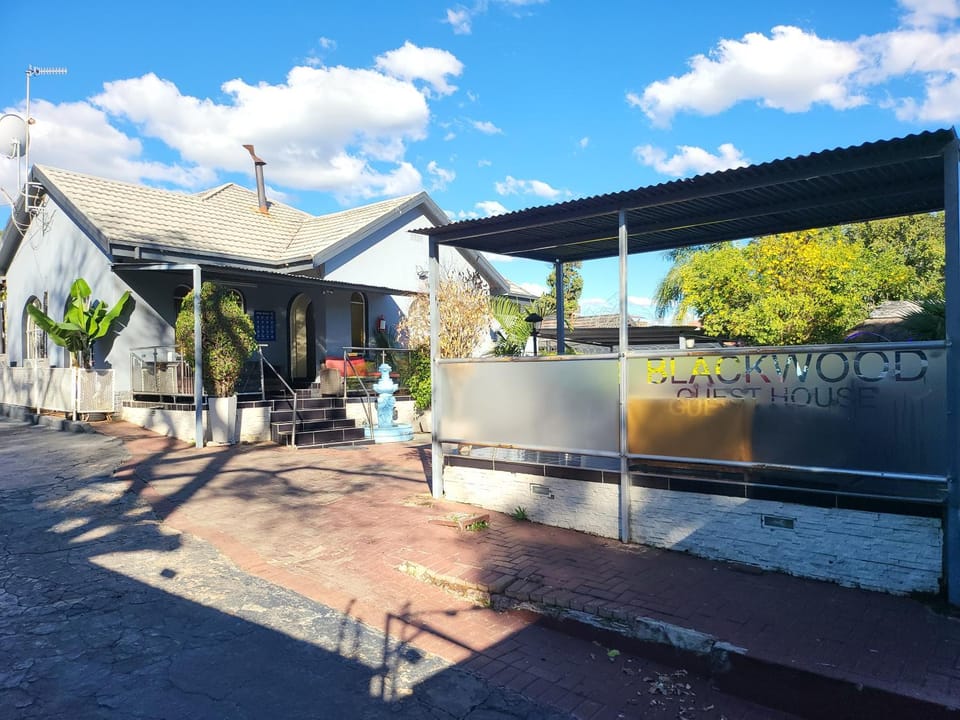 Blackwood Guest House Bed and Breakfast in Pretoria