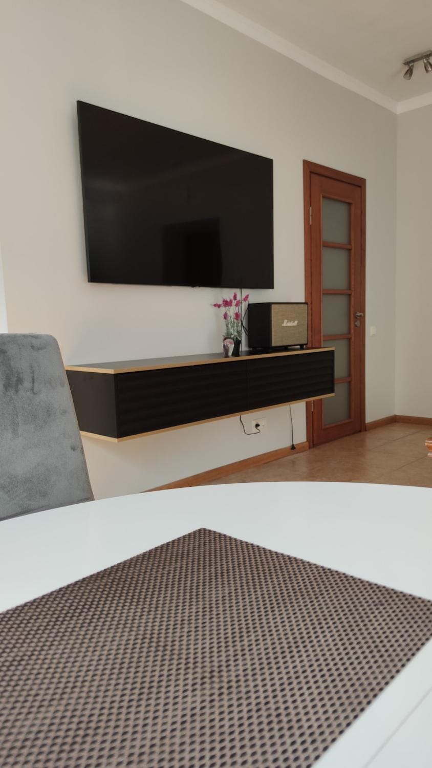 Communal lounge/ TV room, TV and multimedia, Evening entertainment