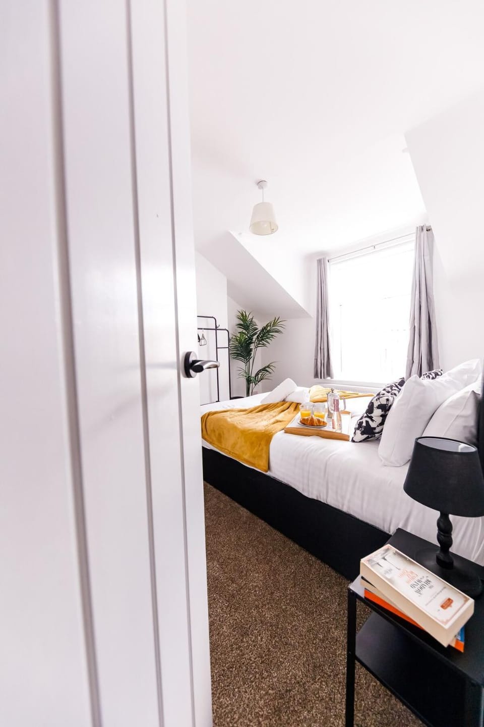 Spacious 4Bed Parking & Wi-Fi - Contractor Stays Apartment in Sunderland
