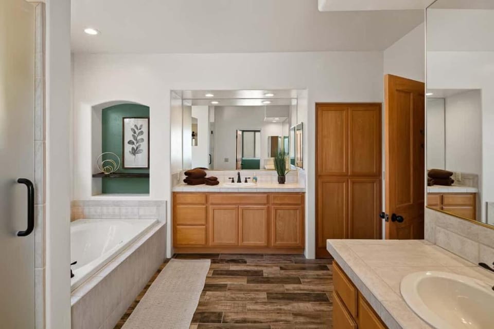 Bathroom, Bath