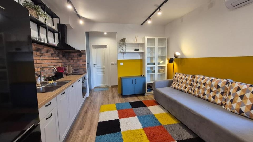 TV and multimedia, Kitchen or kitchenette, Seating area, dishwasher, oven, stove, air conditioner