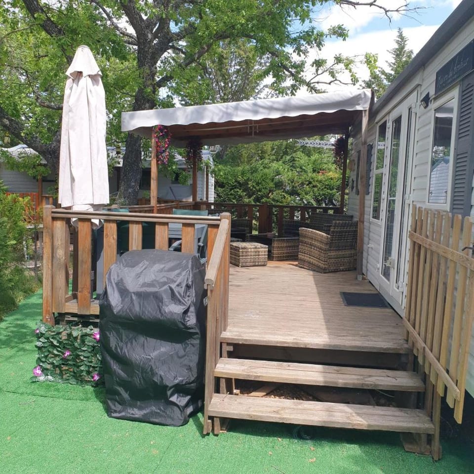 Merveilleux mobile home Campground/ 
RV Resort in French Riviera