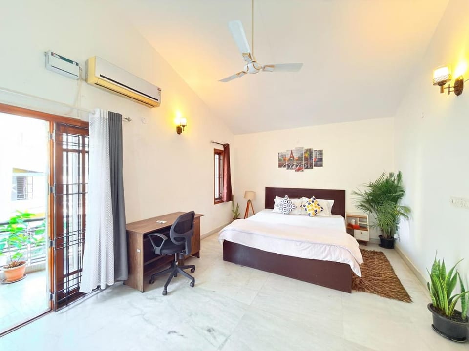 Palm Paradise Spacez Villa - Kora Party Retreat House in Bengaluru