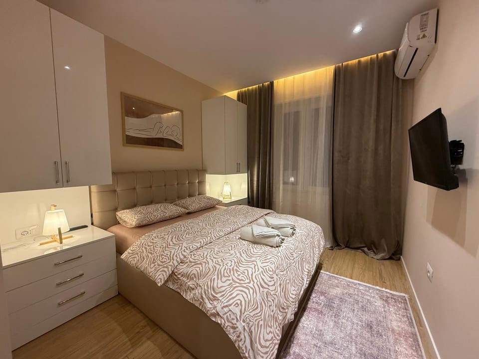 Bed, Photo of the whole room, Bedroom, wardrobe