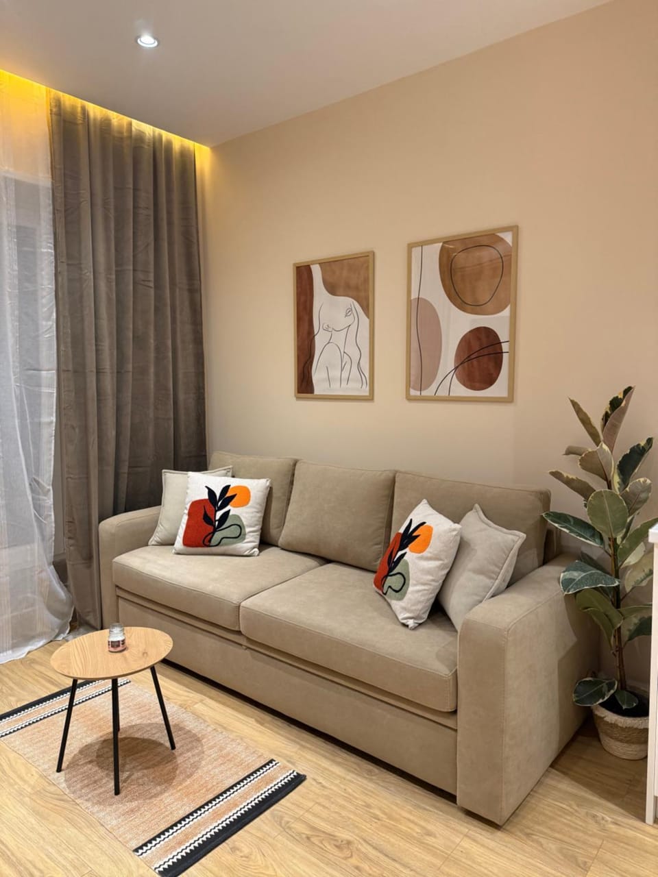 Living room, Seating area