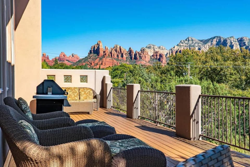Luxe Design with Amazing Views - Creek Access House in Sedona