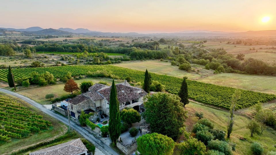 Nearby landmark, Neighbourhood, Natural landscape, Mountain view, Sunrise