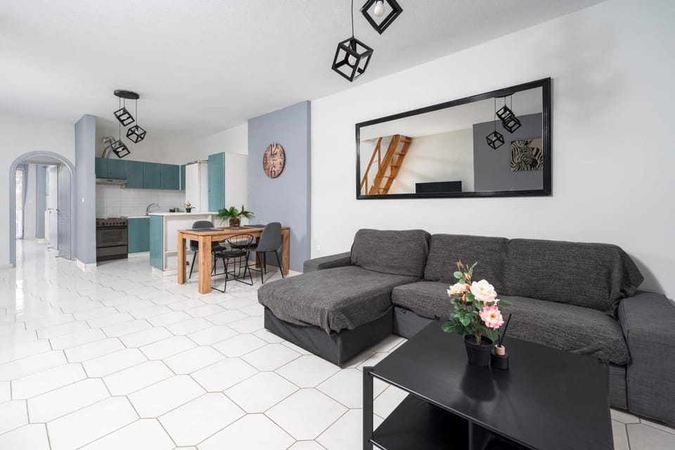 Thalori Akra escape Apartment in Peloponnese, Western Greece and the Ionian