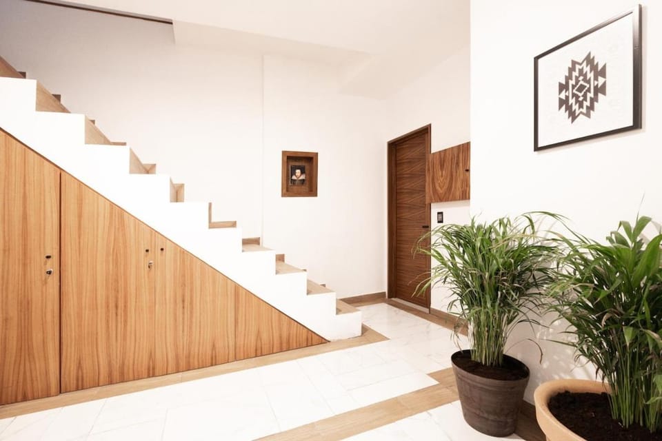 Stunning modern villa with pool and beach access Apartment in Playa del Carmen