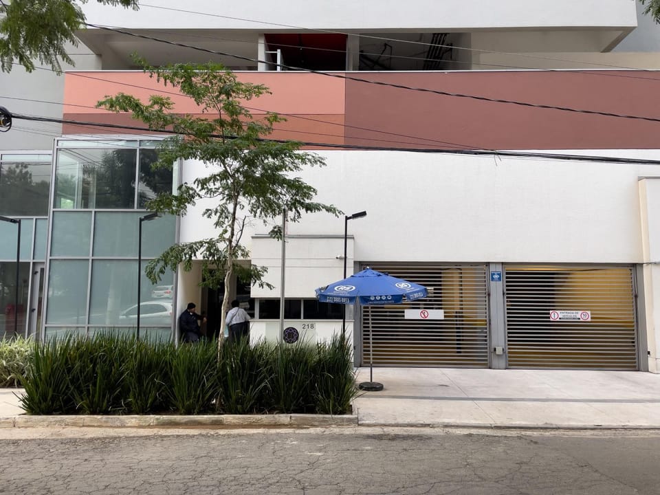 Property building, Facade/entrance, Day