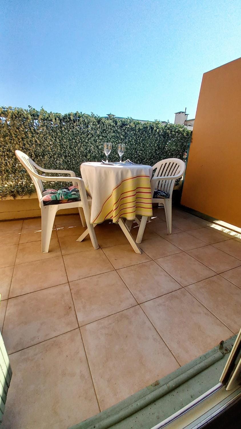 Balcony/Terrace, Balcony/Terrace