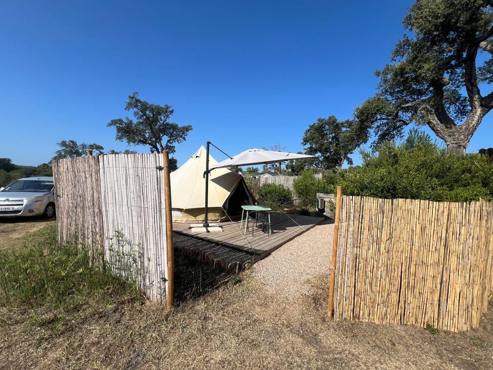 Le Tipi Luxury tent in Zonza